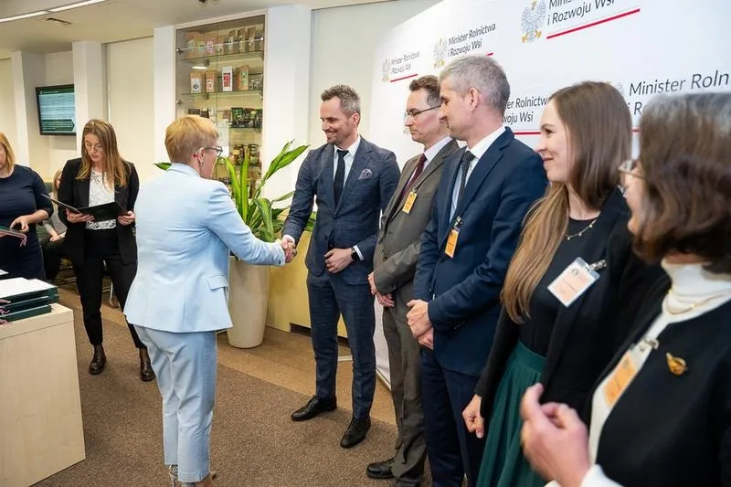 Co warto hodować na wsi? Przewodnik po opłacalnych uprawach i zwierzętach